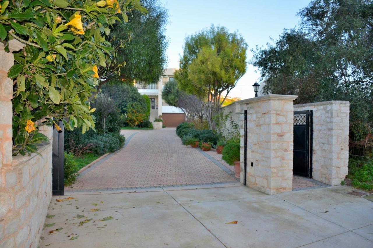 Krissa Villa Sfakaki Exterior photo